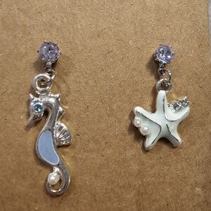 Seahorse Starfish Earrings "Asymmetrical" NEW in Package blue white silv…